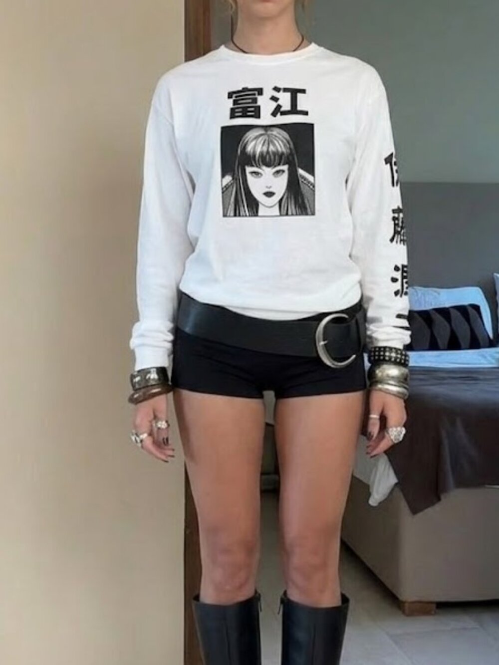 Urban Outfitters White Long Sleeve Graphic Tee with Black Illustration